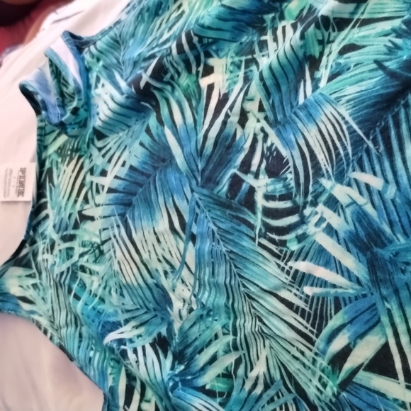 Ladies pink size small - Picture 4 of 4